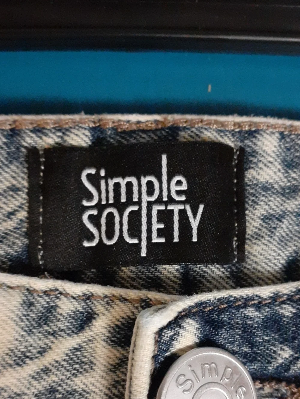 simple society lite wash wide leg jeans size 30